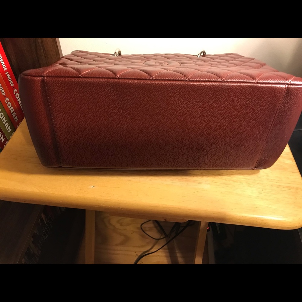 Chanel GST Caviar Grand Shopping tote maroon bag - Picture 7 of 16